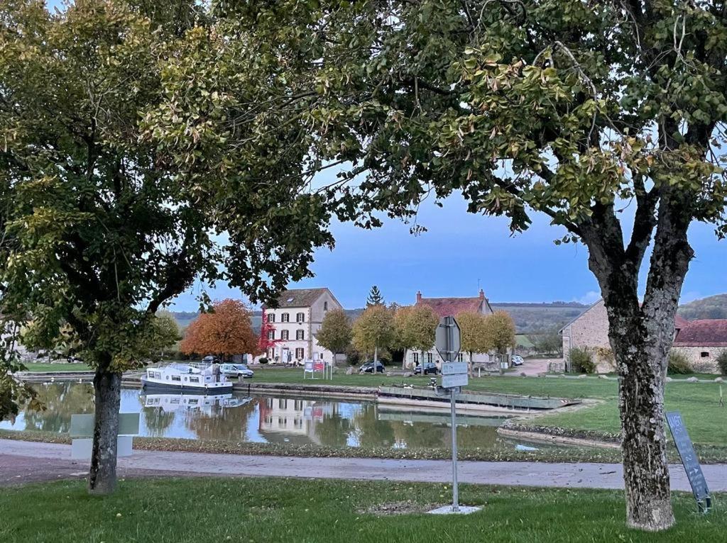 La Maison Du Canal Clamerey Exterior photo